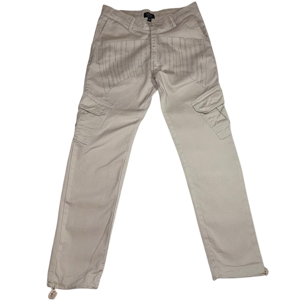 Boohoo Man’s Tan Cargo Pants with Straight Leg Fit 30 X 27 “Limited Edition”